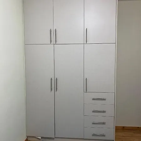 Thanasis House ヒマラ