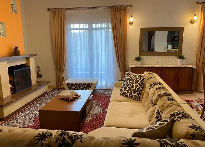 Thanasis House דירה הימארה